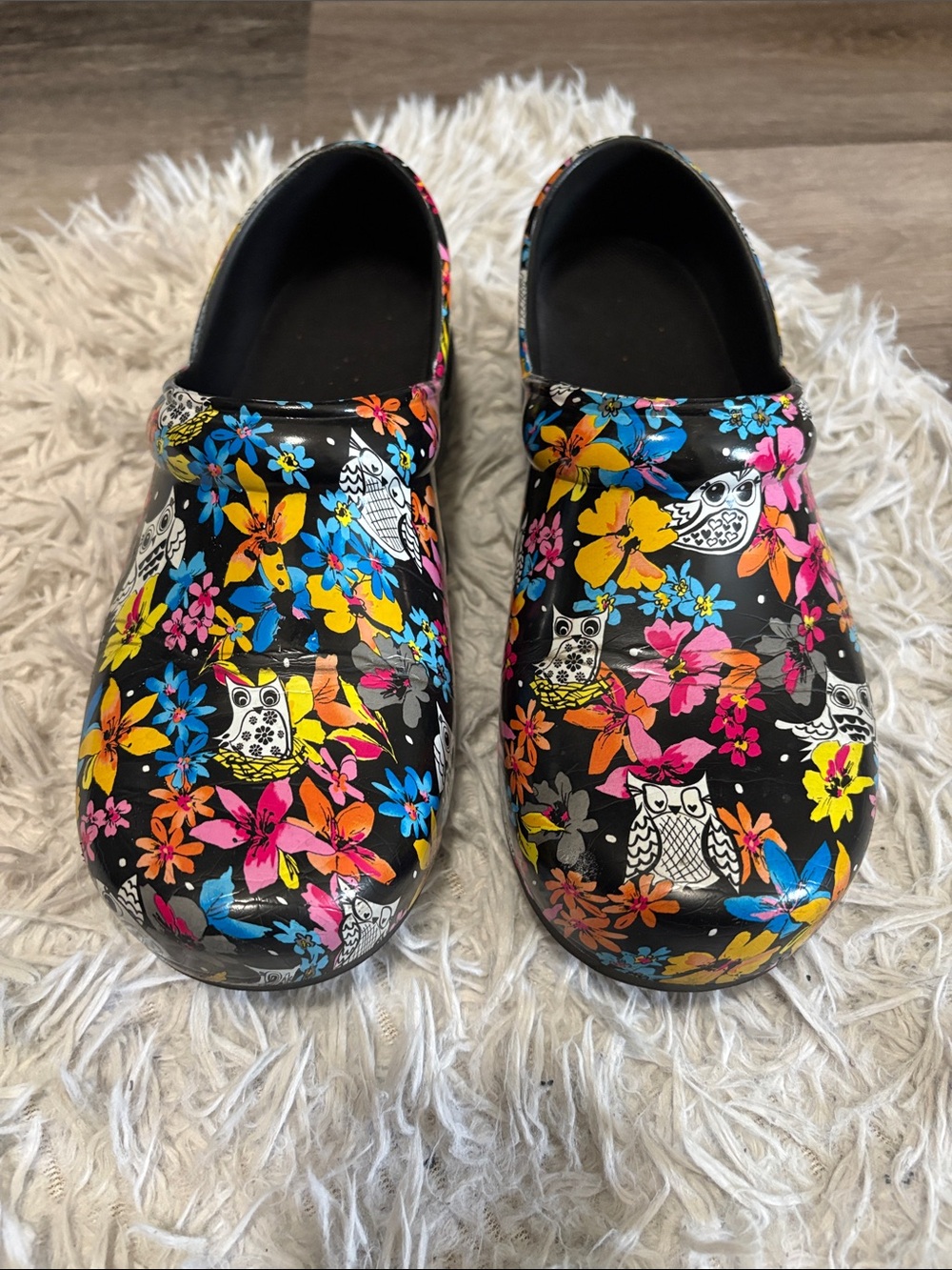 Women’s Floral Owl Clogs - Black with Multicolor Flowers